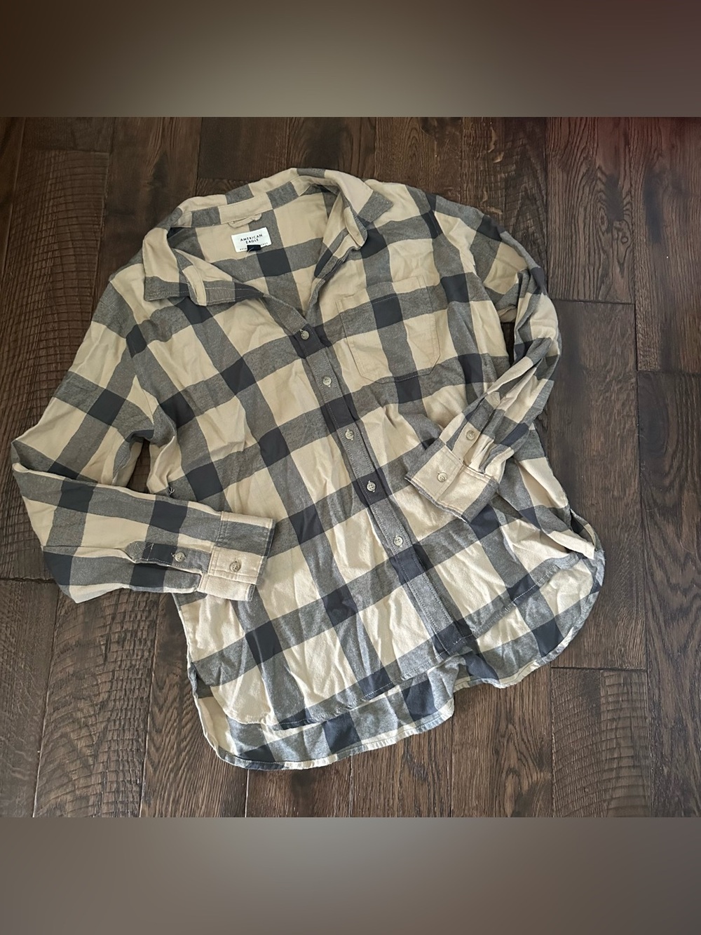 American Eagle oversized flannel button down shirt